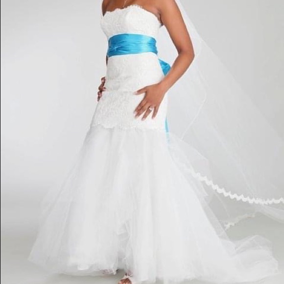 Monique Lhuillier Dresses & Skirts - MONIQUE LHUILLIER Seraphina A-Line Strapless Wedding Dress, Size 6